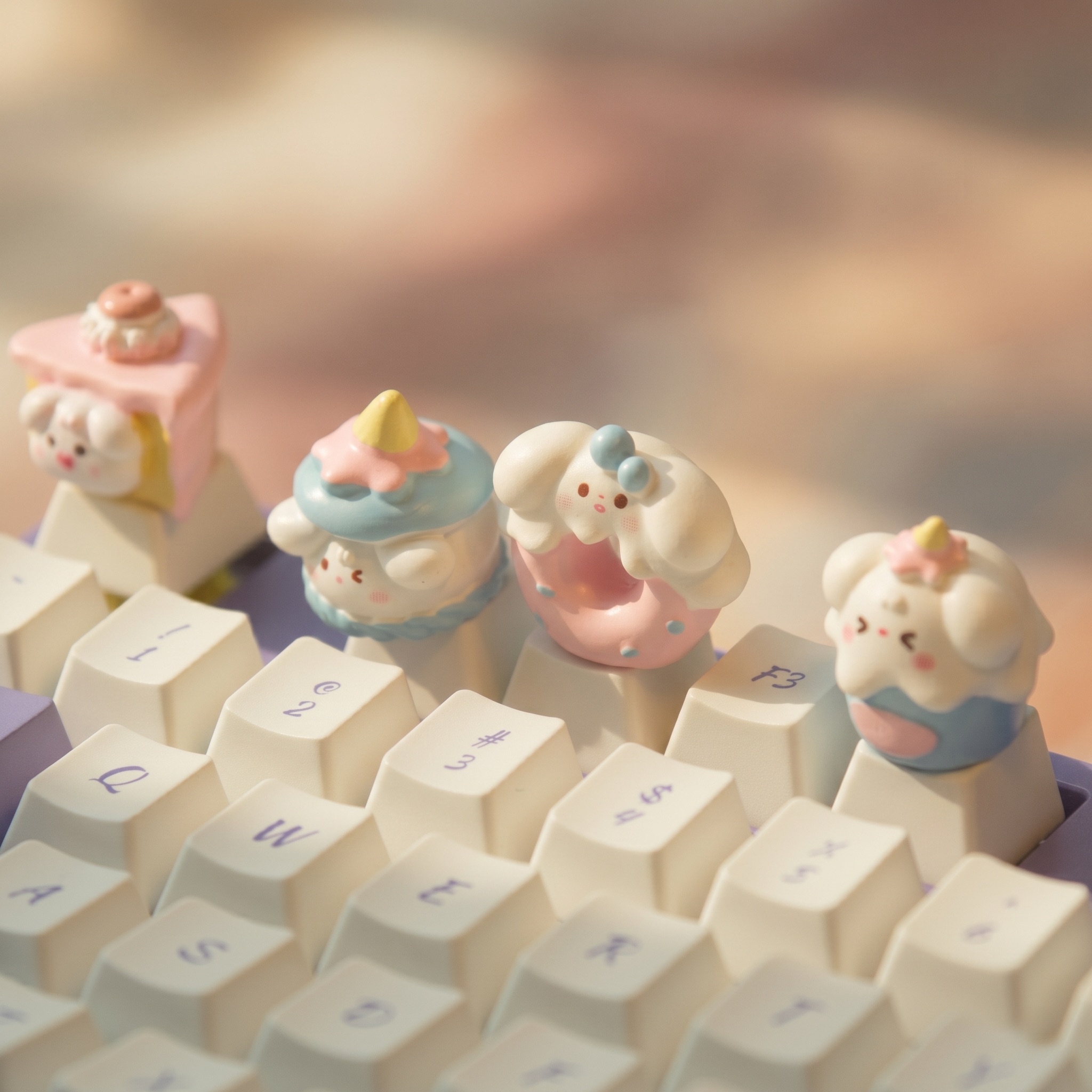 Gaming Accessories Aesthetic - مجموعة أغطية مفاتيح لطيفة على شكل